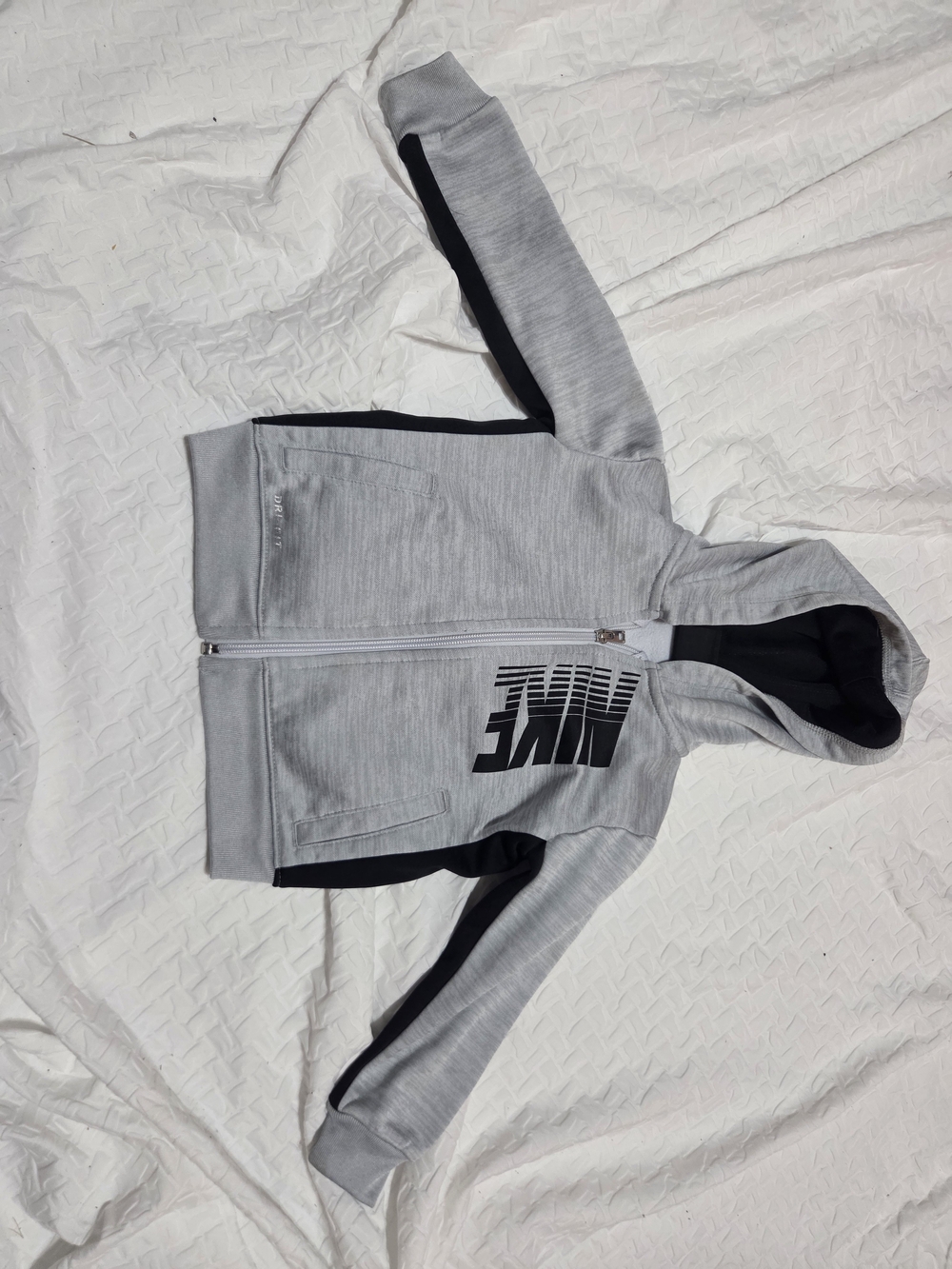 Nike Light Gray and Black Kids Full-Zip Hooded Jacket 24m Nk24-fw1